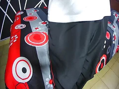 HouseOfHeat online show from 11-24-25, 01:33