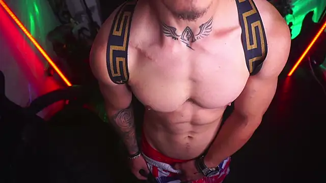 Snapshot of alan-jet chatting on 12-15-25, 02:43 alan-jet online show from 12-15-25, 02:43