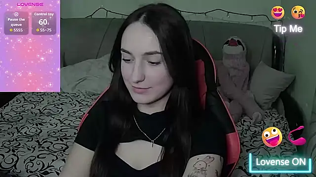 Snapshot of Star_Kate chatting on 11-24-25, 07:24 Star Kate online show from 11-24-25, 07:24