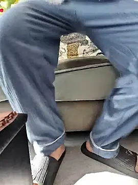 Snapshot of micai_fengbei chatting on 12-14-25, 03:56 micai fengbei online show from 12-14-25, 03:56