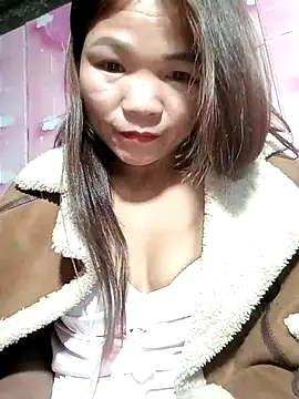 Snapshot of -mayman99 chatting on 11-29-25, 02:42 -mayman99 online show from 11-29-25, 02:42