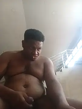 LovelyHughes online show from 02-07-26, 11:36