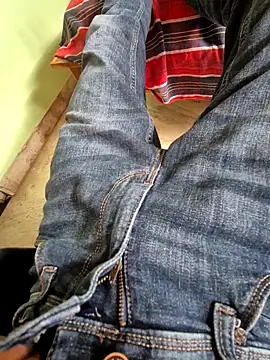 telugupillodu001 online show from 04-12-26, 09:58