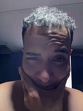 Snapshot of tratosucio chatting on 03-15-26, 05:57 tratosucio online show from 03-15-26, 05:57