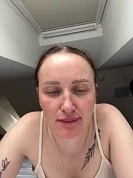 TomilaSi online show from 05-18-26, 11:49