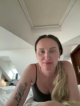 TomilaSi online show from 07-23-26, 01:53