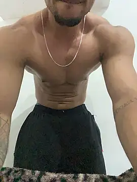 Snapshot of MoreninhoMagrinho chatting on 01-07-26, 02:52 MoreninhoMagrinho online show from 01-07-26, 02:52