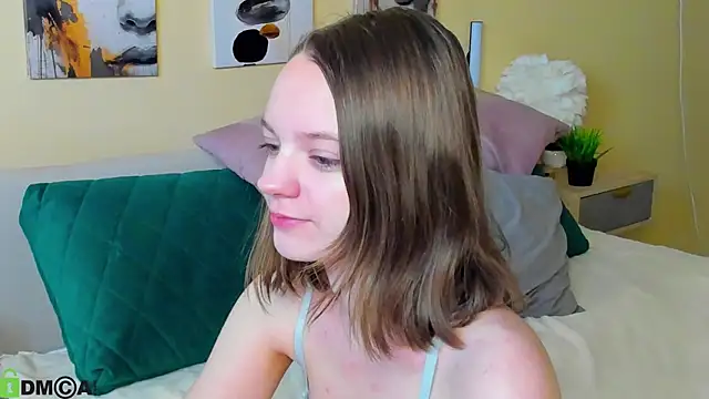 Olivia Riesz online show from 03-28-26, 01:16