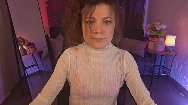 Snapshot of Marla_Bri chatting on 12-18-25, 12:55 Marla Bri online show from 12-18-25, 12:55