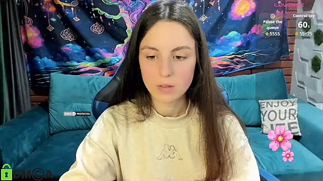 Snapshot of VeronicaSweeet chatting on 11-27-25, 02:08 VeronicaSweeet online show from 11-27-25, 02:08