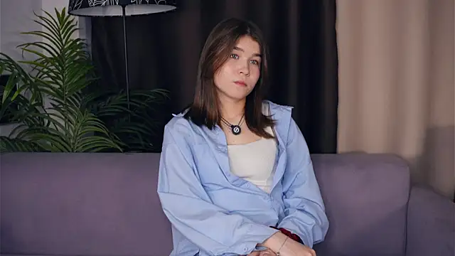 Snapshot of ZulaRattan chatting on 11-27-25, 05:09 ZulaRattan online show from 11-27-25, 05:09