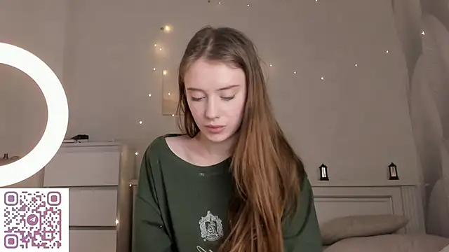 AmyForYouu online show from 12-13-25, 09:09