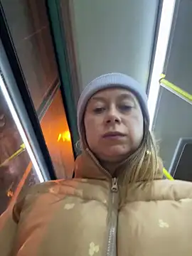 Brooke lover online show from 04-01-26, 07:00