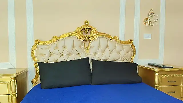 HallieStone online show from 02-10-26, 12:09