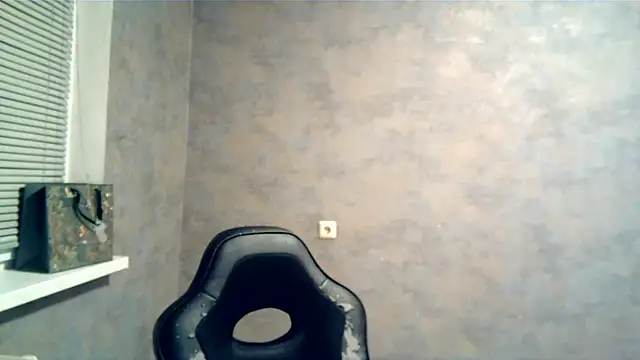 Snapshot of GlibRasher chatting on 11-25-25, 08:09 GlibRasher online show from 11-25-25, 08:09