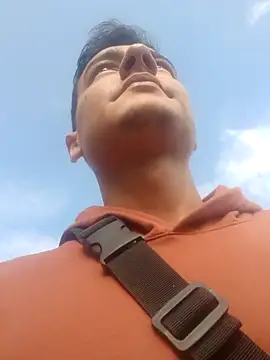 Snapshot of STUDIO-1 chatting on 12-16-25, 01:16 STUDIO-1 online show from 12-16-25, 01:16