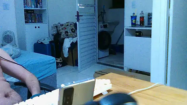 Fussador online show from 02-13-26, 05:03