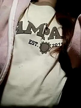 Snapshot of NariShow chatting on 01-08-26, 08:38 NariShow online show from 01-08-26, 08:38