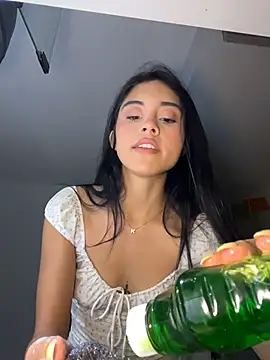 Miia moonn online show from 02-09-26, 12:36