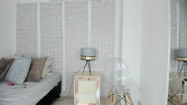 Snapshot of niicole_steele_ chatting on 12-05-25, 08:05 niicole steele online show from 12-05-25, 08:05