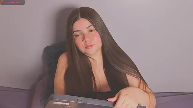 amyvans  online show from 05-19-26, 11:44