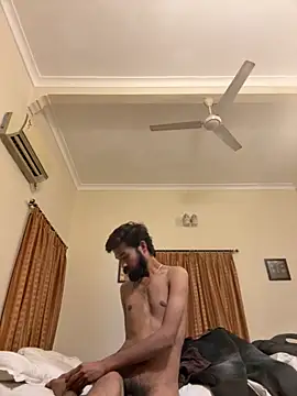 priyansh9283 online show from 11-26-25, 12:39