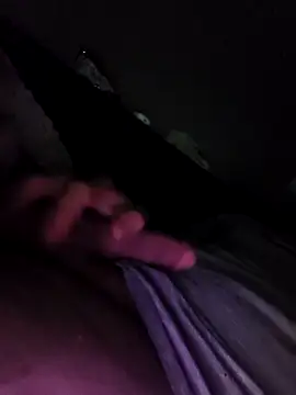 Snapshot of Razvan696969 chatting on 02-27-26, 07:14 Razvan696969 online show from 02-27-26, 07:14