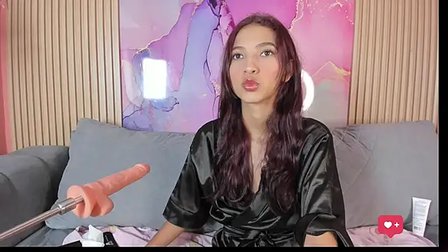 Snapshot of Maybeelin_ chatting on 12-01-25, 10:15 Maybeelin online show from 12-01-25, 10:15