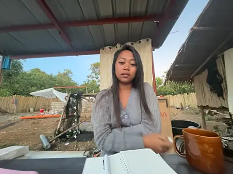 Juliet official pro online show from 04-17-26, 09:51