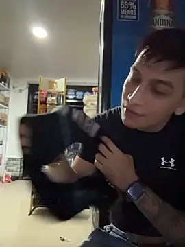 OliverWest04 online show from 04-21-26, 01:42