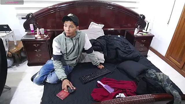 jacko Charlotte online show from 01-12-26, 01:33