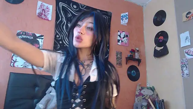 Layla quinn online show from 07-15-26, 02:22