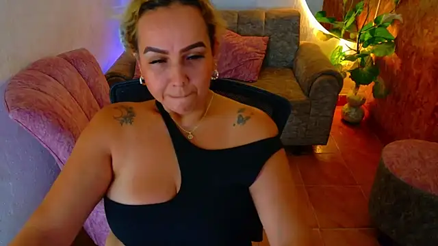 Aunty milf online show from 04-01-26, 07:11