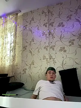 Rabizoon online show from 11-25-25, 02:55