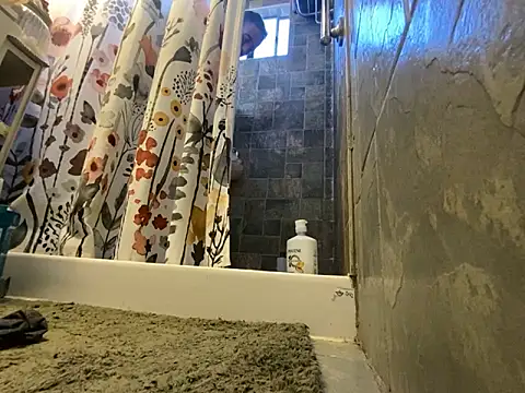 xxxenzo1 online show from 01-25-25, 06:13