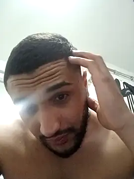 Snapshot of elgasmii chatting on 02-21-26, 06:36 elgasmii online show from 02-21-26, 06:36