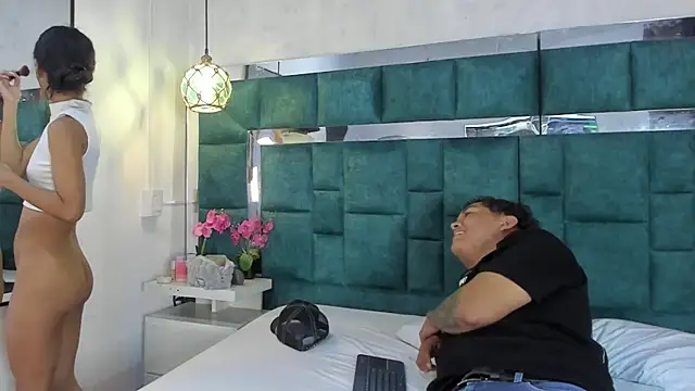  bonnyandclyde online show from 04-12-26, 01:27