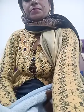 Snapshot of anjli_22 chatting on 01-11-26, 11:15 anjli 22 online show from 01-11-26, 11:15