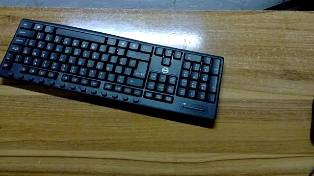 Snapshot of Lady_venom_ chatting on 12-16-25, 02:38 Lady venom online show from 12-16-25, 02:38