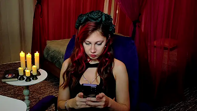 AdaLune online show from 11-26-25, 10:27