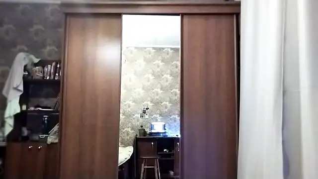 Snapshot of ArianeRandy chatting on 12-14-25, 09:03 ArianeRandy online show from 12-14-25, 09:03