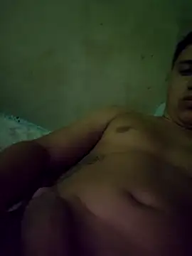 Alvarezz0202 online show from 04-15-26, 08:31