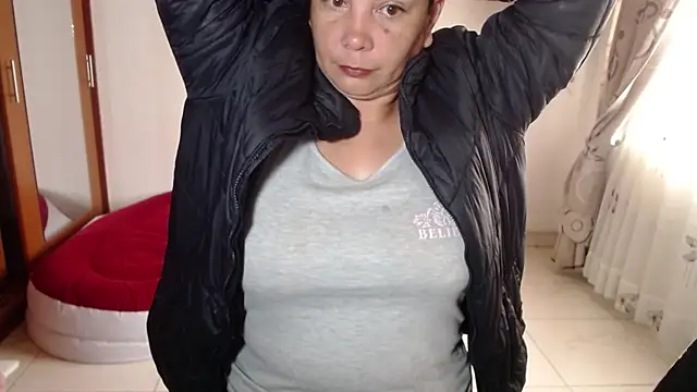 vivian-milf online show from 02-07-26, 12:42