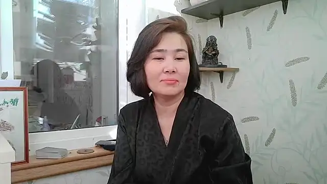 Nettie Allie online show from 12-15-25, 08:51