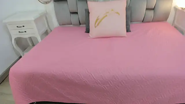 Snapshot of gaby_smit__ chatting on 12-16-25, 11:37 gaby smit online show from 12-16-25, 11:37