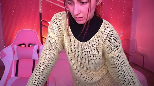 Snapshot of RoxieRay chatting on 03-22-26, 03:37 RoxieRay online show from 03-22-26, 03:37