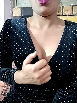 RASHMI SHARMA9 online show from 03-23-26, 01:15