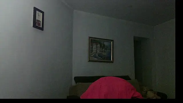 Snapshot of Kelly_Flurr chatting on 12-21-25, 03:19 Kelly Flurr online show from 12-21-25, 03:19