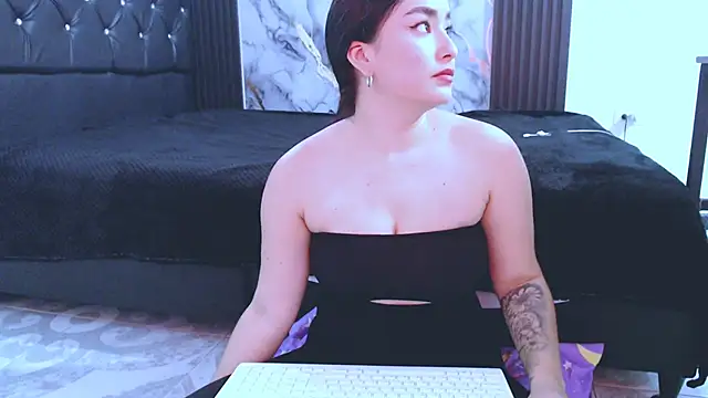 NoaLeon21 online show from 02-22-26, 05:55