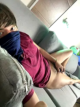 taehyun10 online show from 12-03-25, 12:25